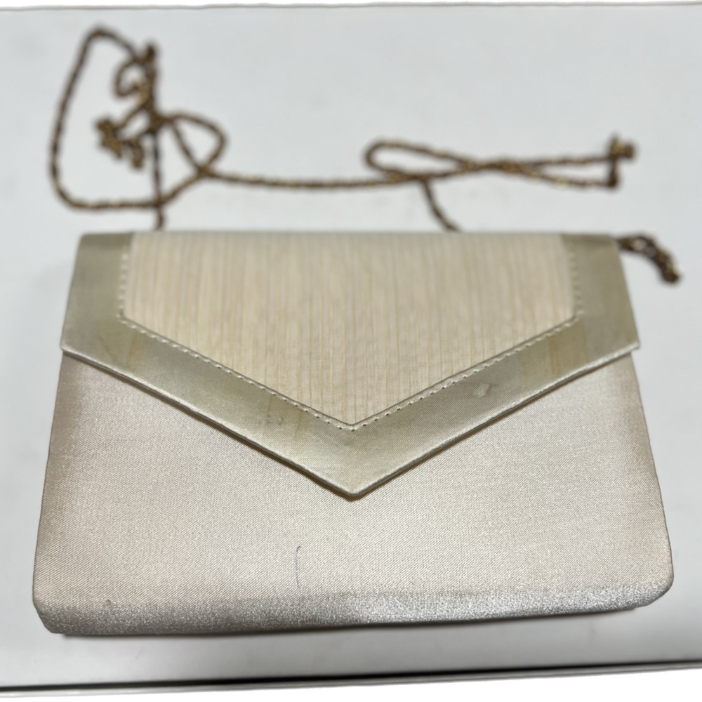 Carla Marchi cereal satin clutch with long gold chain (PB1) - Picture 2 of 7